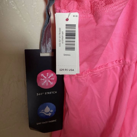 Gilly Hicks Work Out Tank Top - Picture 5 of 5